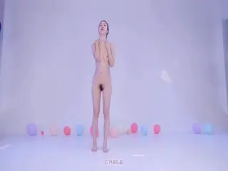 《精品重磅✅高价购得》日月俱乐部稀有顶级甜美极品女神上流御姐【阿伦】全裸第八套广播体操 清秀女模【阿欢】全裸广播操两套-阿欢