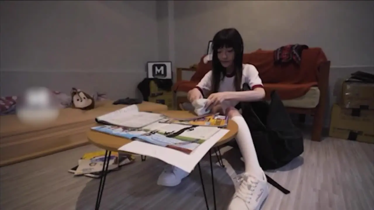 被欲求不满的上司在房间里一直痴女到早上的我相泽南