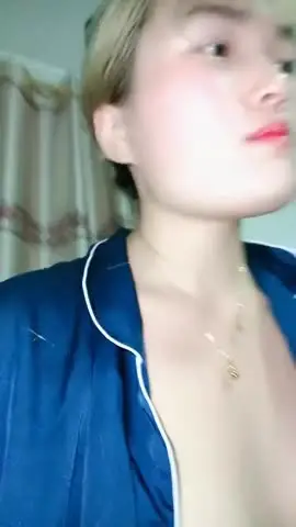STP22694 全身粉嫩大奶小姐姐带闺蜜浴室双女秀，互揉奶子掰穴特写，毛毛浓密极品粉穴，一个还来大姨妈扣弄水声哗哗~STP22694 new