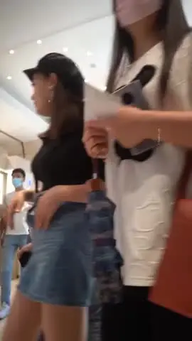 精品推荐 【YZWCD】极品无内 惊现170cm长腿小姐姐不穿内裤 森林茂密毛超多10V~YZWCDYH01~YH0106