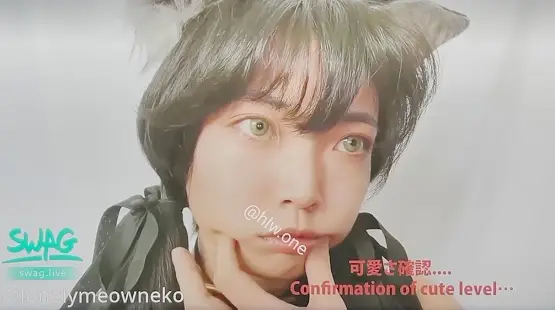 女仆可爱猫在镜子上足交潮吹