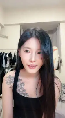 【爱岛管子】颜值女神下海！害羞开收费脱光光揉搓小穴 全身的纹身特性感 逼毛很黑一看就是性欲极强
