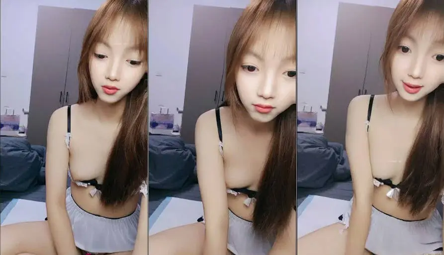 19岁颜值嫩妹【小呆梨】初恋脸，爽玩道具，掰逼自慰，白虎嫩穴，奶子挺