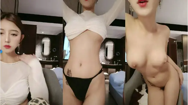 顏值女神精彩不間斷，再次誘惑狼友，性感好身材說著淫聲蕩語揉著奶子自己摳逼，呻吟可射尿尿給狼友看真騷啊