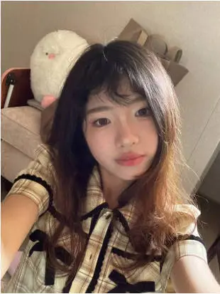 23岁常州林妹妹，身高165体重45，玩得很花，已经被7个人操作，喜欢裸照曝光的刺激感！
