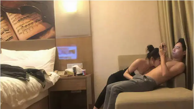 漂亮小姐姐 然后呢我要怎么样 我腿麻了 身材苗条小娇乳 小哥真能折腾妹子性格也好很配合 操的腰酸背痛简直是受罪
