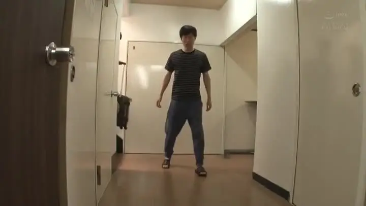 PRED173中文字幕纯净完整版與緊身裙大姊提出勇氣的處男純愛性交我和我的祖国2019佐佐木夢