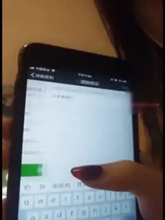 花椒性感女神主播＜萌鹿鹿＞大秀福利为了打赏一件一件脱掉