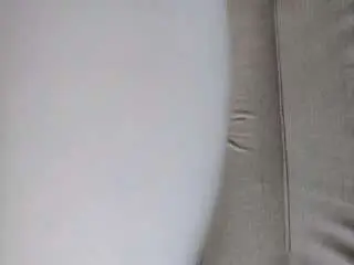 皮肤白皙诱人身材胸大腰细美女性感开裆黑丝高跟鞋沙发上极度诱惑