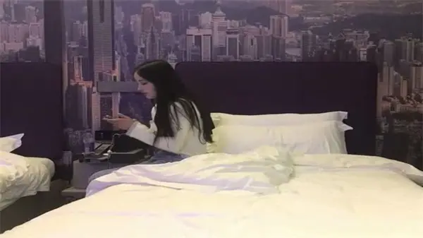 步宾探花实拍！颜值爆表身材火辣，巨乳肥臀一览无遗！