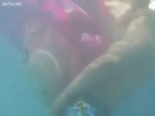 [中文字幕]RCTD-018母子水中偷偷近親相姦遊戲第05集