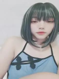 新人！超漂亮！比网红还美【仙女心情不好】道具自慰！爽！_1
