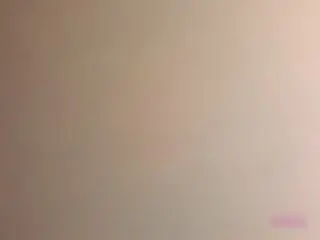 老哥中午不在家弄醒午睡的嫂子干她听她幸福的尖叫呻吟就知道她很久没这么爽过了