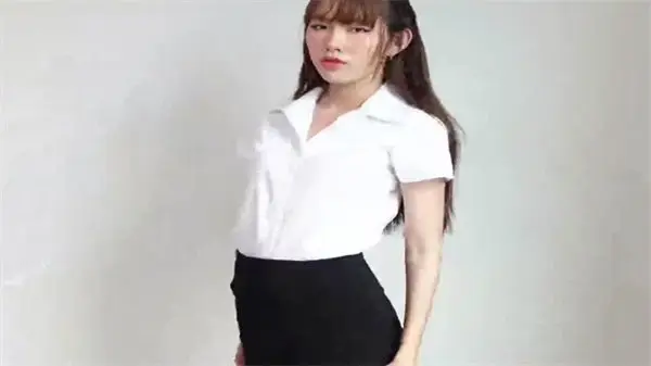 【重磅推荐】全球知名写真社GL频道OF付费VIP福利 顶级模特私密写真大放送 绝对是您的不二之选