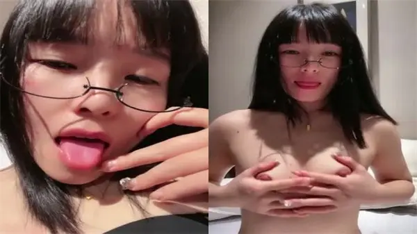 小耳朵气质美女，清纯外表下的淫荡灵魂！