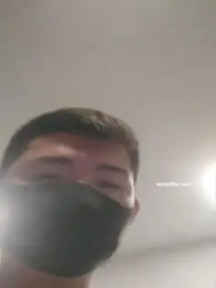 剧情演绎色狼尾随紧身牛仔裤皮靴性感美女回家开门一刻强行把她晕倒扒光玩SM道具第03集