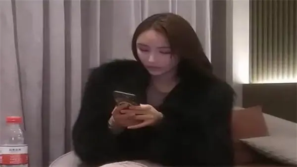 约炮实录：黑衣苗条极品美女的诱惑之夜