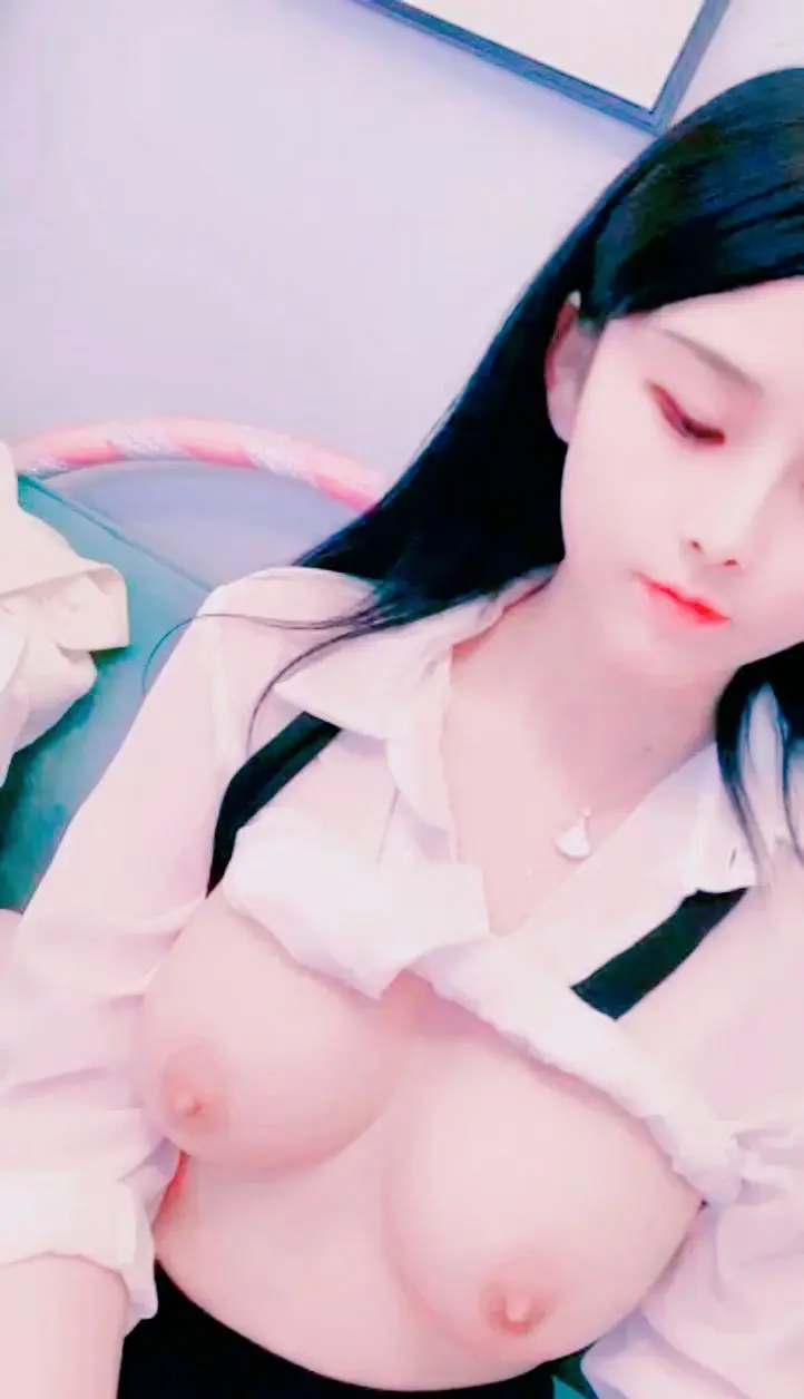 07 纯欲嫩模小优 极品美乳暴露出位 淫荡挑逗被猛干到高潮