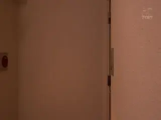 [中国語字幕]IPX-3861ヶ月間禁欲し彼女のいない数日間に彼女の親友と気が狂う第08集