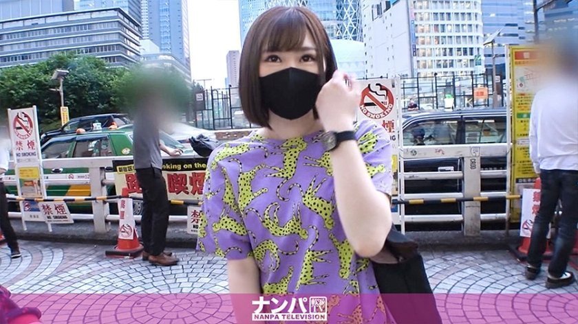 【巨乳人妻新宿駅前大胆露出】一花みお200GANA-2302-C 駅弁位で無套中出し！避孕套撒き散らす痴女の本気発情