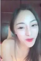 深夜福利视频！正妹主播激情互动 脱衣热聊粉丝狂刷皇冠解锁微信私密福利