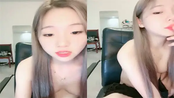 高颜值骚女极致诱惑！湿身挑逗让你硬到爆