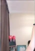 高颜值妹子椅子自摸 扭动娇躯慢脱衣 奶头诱惑让人硬