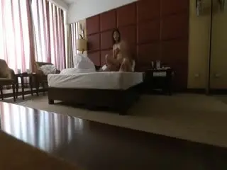 珠海出差酒店约炮微信聊了很久的中移动话务员她老公性无能得不到满足浪得很720P高清无水印版第03集