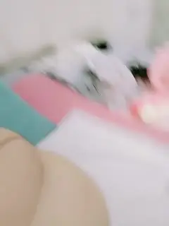 嫩逼小妹和她的骚妈妈一起大秀直播，淫声荡语互动撩骚听狼友指挥，舌吻舔骚奶子舔逼互相摩擦，浪叫呻吟不止第03集