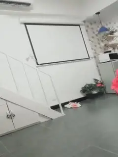 欲女范气质美少妇趁老公不在偷偷到女闺蜜家体验她情人的大屌,开档丝袜尽情啪啪直播,累的干不动了美女还在要.国语!第01集
