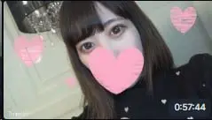 19岁红叶G奶少女的羞涩情色自拍