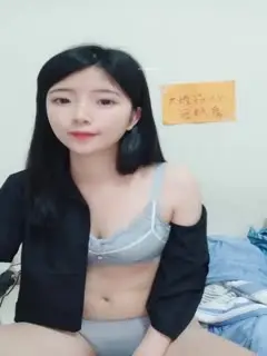 超重磅绝版资源！校花女神【一梦】早期下海珍贵录像~！✨✨✨--这颜值这身材这尺度，反差感极其强烈！_20220522_011206第01集