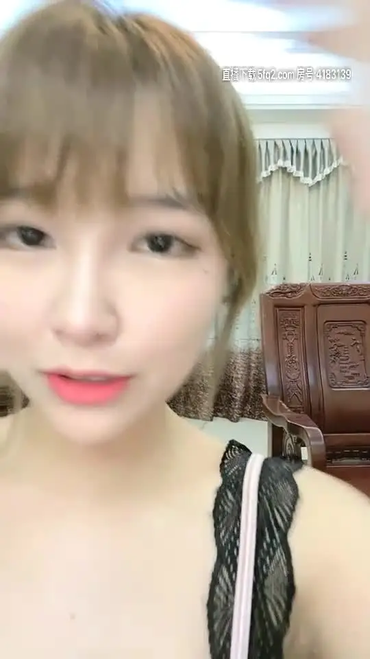 长相舔美萌妹刚约的小哥哥对能力表示怀疑，妹子要求舔逼各种姿势体验一番，抬腿侧入最后内射 new