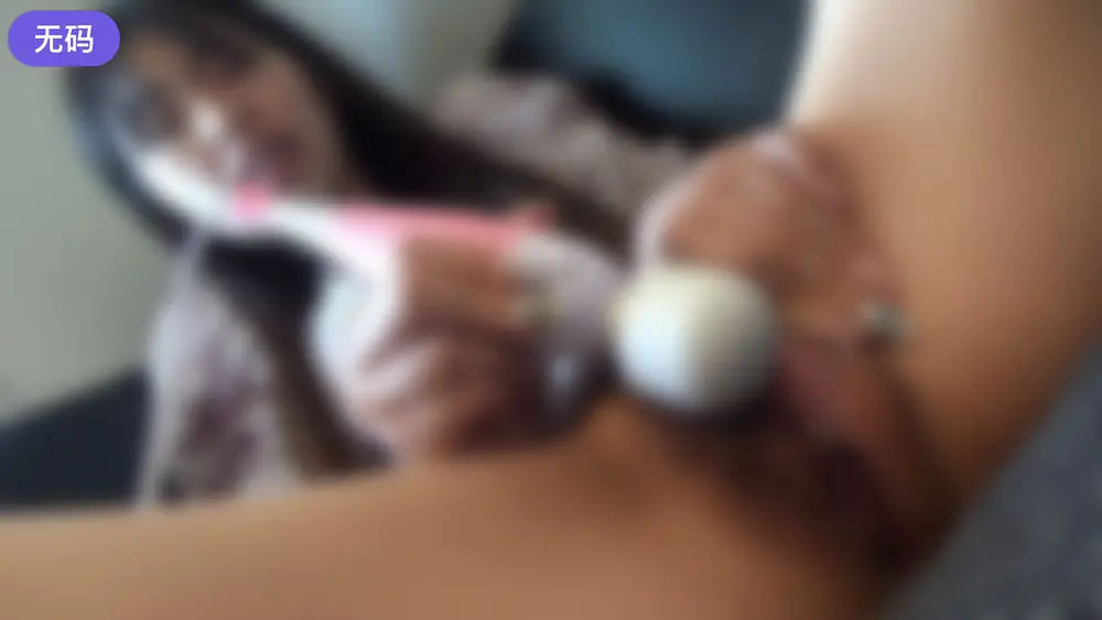 FC2-4448616 1年振りにエッチしちゃう天真爛漫ちゃん。とっても恥ずかしがる姿にオジサンチ●ポは-cd1