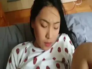 留学美女王X莉_性爱自拍啪啪泄密流出,_肏完嫩穴还射她脸上舔干净.