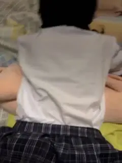 在宿舍里把学妹给上了