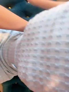 顶级蜂腰翘臀，极品身材2️⃣
