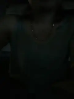 骚淑女玩点刺激的公共卫生间约炮小哥哥，很紧张硬不了直接给她口硬，空间有限撅着屁股后入插得很深，不要错过。