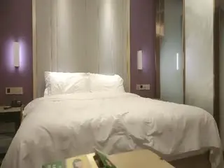 探花系列-深夜约操兼职小姐姐,风月老将肆意调教啪啪。