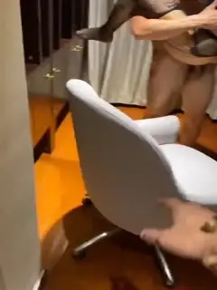 操着操着直接被架起来边走边操