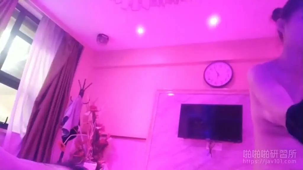 老闆选来选去还是挑了最贵等级的小姐LISA  全套服务做到好