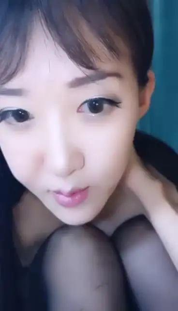 女仆装美女诱惑 无毛逼逼等你探索