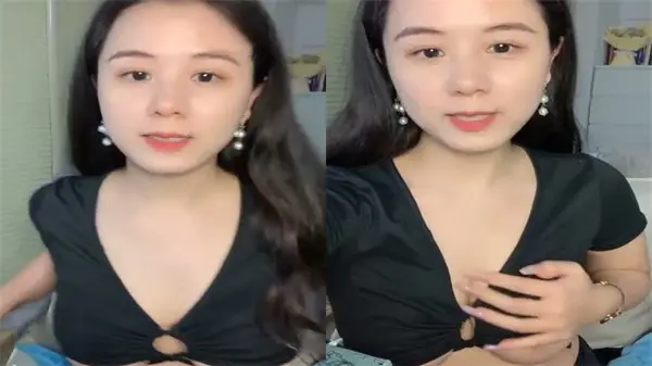 肉感丰臀巨乳欲女，淫声撩人互动挑逗，玩奶掰穴道具自慰高潮