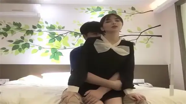 【小宝寻花】学院风小可爱女神约操实录 清纯学妹被干到娇喘连连