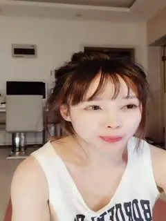 超美女神连环喷水喷一半外卖到了疯狂敲门！.