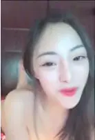 深夜性感主播脱衣私聊，刷皇冠解锁微信私密福利