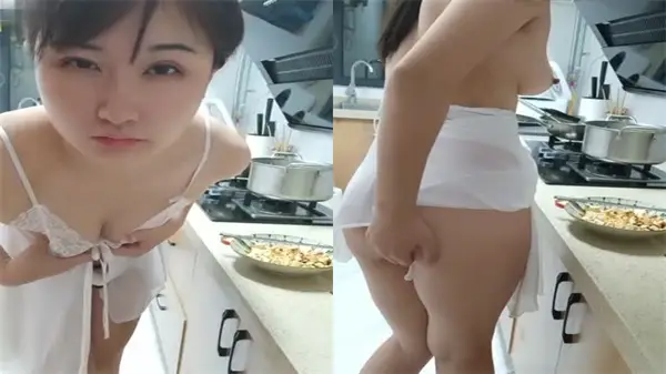 极品骚货骑乘黑人大屌疯狂榨精
