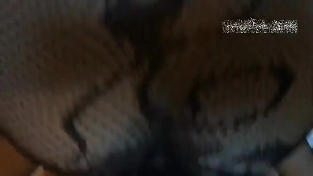 妹妹穿着性感情趣一边被乾一边打电话让闺蜜听呻吟