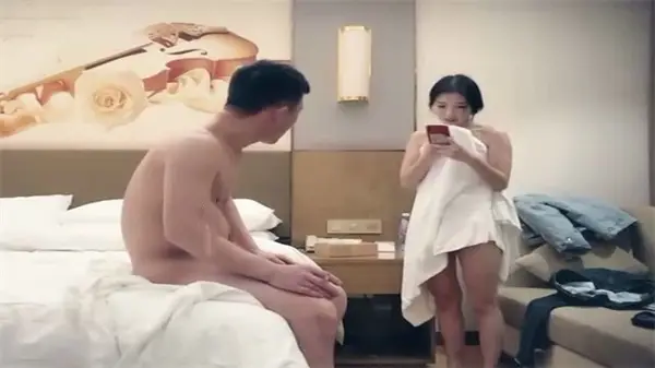 七日激战高端外围超模 极品小姐姐握棒直入湿滑肉穴