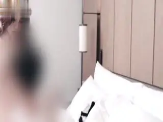 极品爆乳欲求不满！深喉吞吐肉棒娇喘连连，淫语骚话不断·饥渴到根本停不下来…